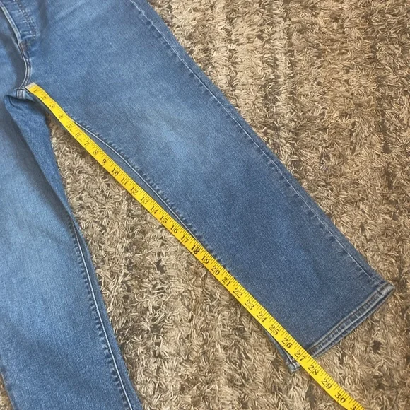 NWOT Levi’s womens wedgie straight Blue Denim Jeans sz 32 great condition - Picture 8 of 12